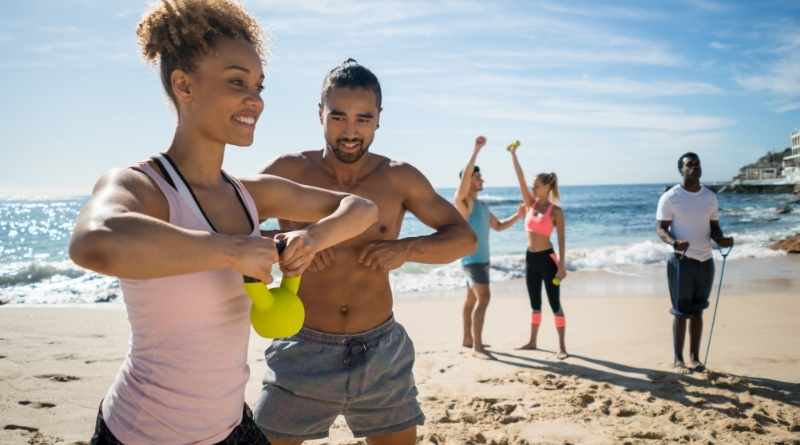 Strandpass-Fitness på Semestern – träna på beachen